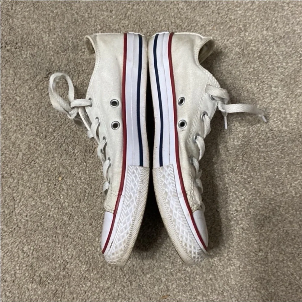 Converse White All Star Chuck Taylor Low Top Sneakers Size 3